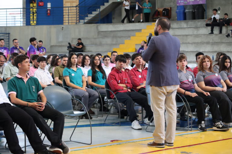 Estudiantes pusieron a prueba sus habilidades en ciberseguridad durante competencia nacional