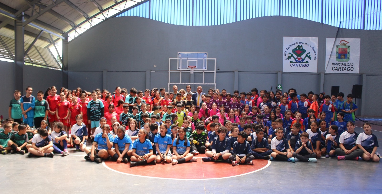 Imagen principal del artículo: Más de 1200 estudiantes participan en los Juegos Estudiantiles Municipales de Cartago