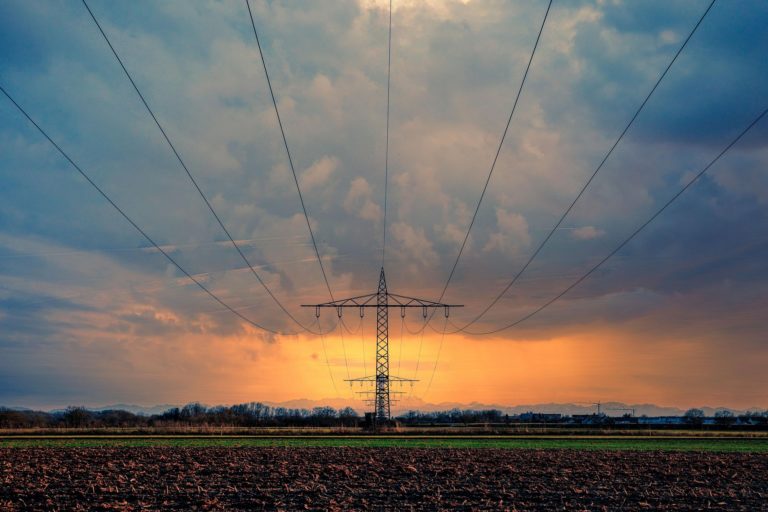 Antes de opinar sobre la apertura eléctrica, conviene saber de qué estamos hablando