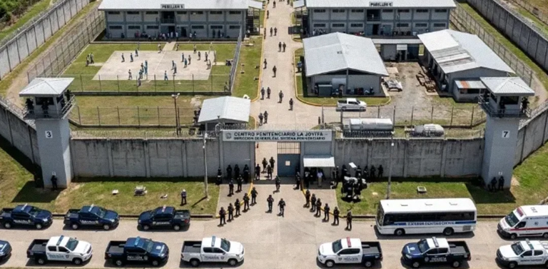 Motín en cárcel de Panamá deja tres muertos y 72 prófugos