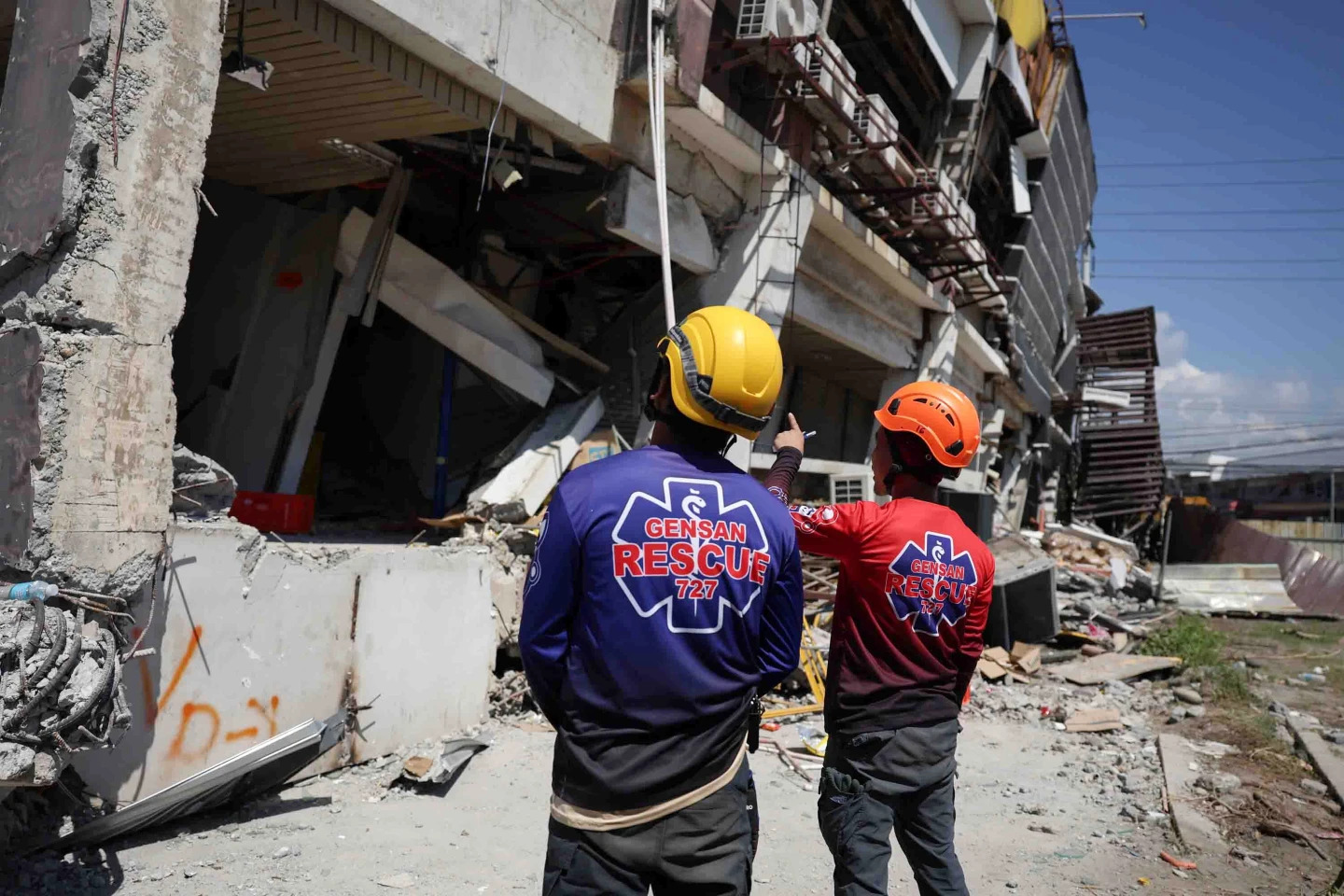 Imagen principal del artículo: Terremoto de 7,8 deja al menos 32 muertos en el sur de Filipinas