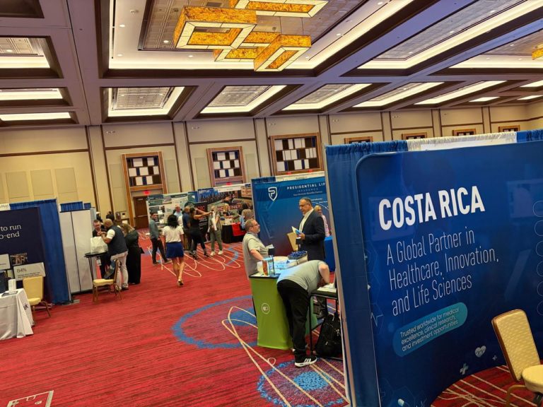 Costa Rica fortalece su posicionamiento en servicios globales de salud en convención especializada de Estados Unidos