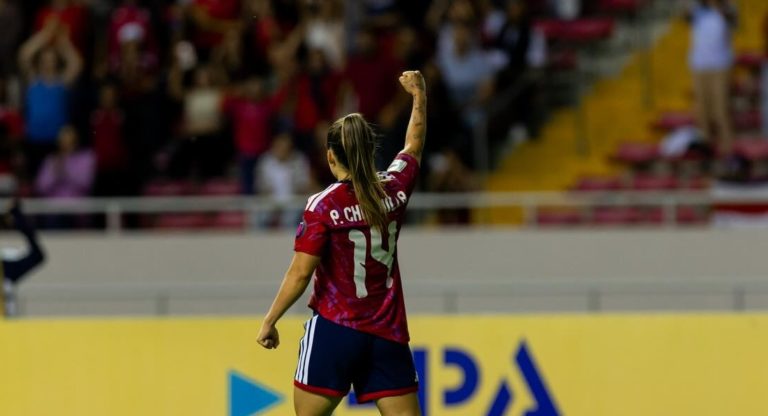 Oficial: futbolista tica Priscila Chinchilla ficha con el Pumas de México