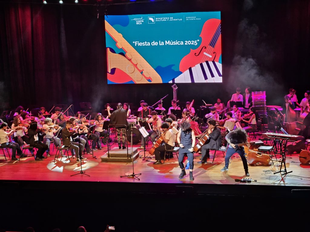 Fundación SIFAIS realizará concierto benéfico con Debi Nova, Gandhi, Malpaís y más de 150 músicos de su orquesta