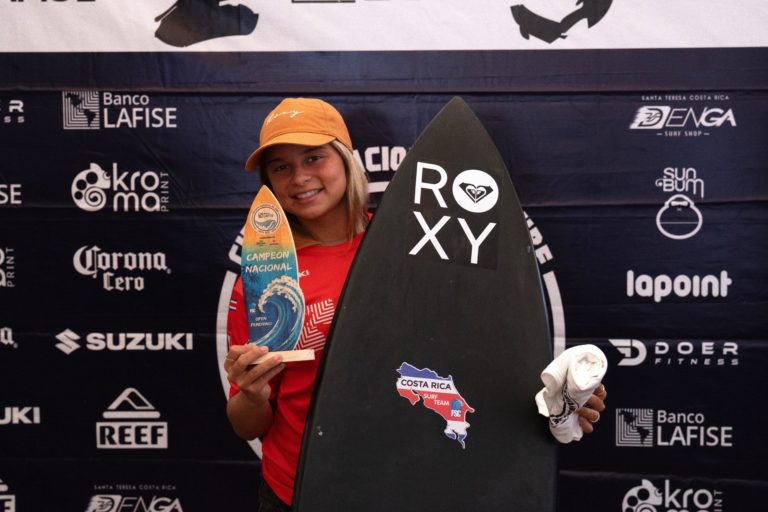 Rachel Agüero, de 20 años, se proclama bicampeona nacional de surf