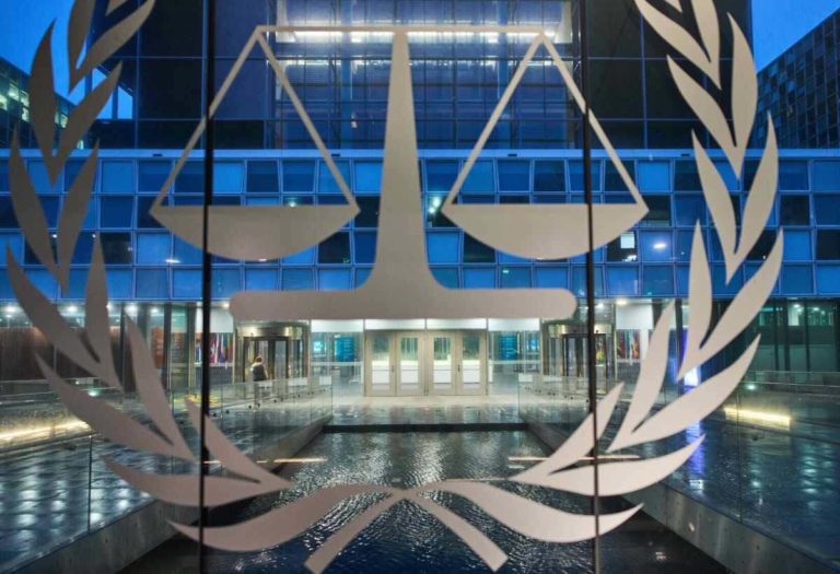Grupos demandan a Trump por sanciones contra la Corte Penal Internacional