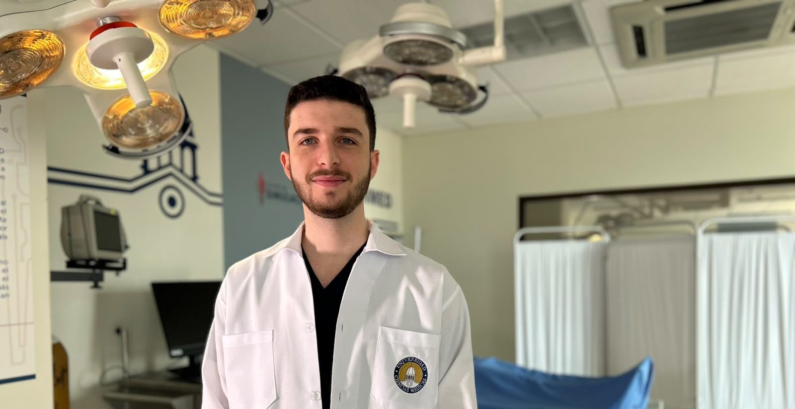 Imagen principal del artículo: Estudiante de UCIMED obtiene 94 en examen IFOM para internado de la CCSS