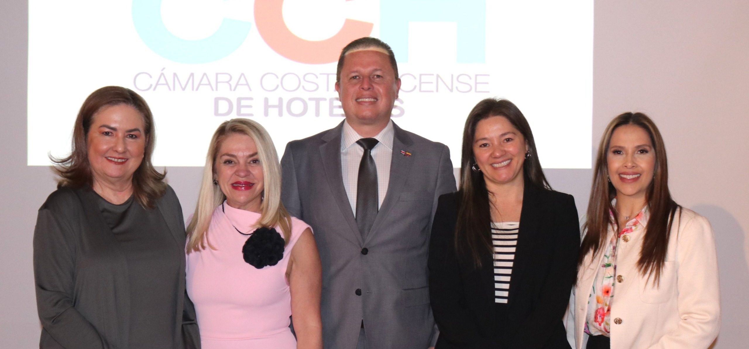 Imagen principal del artículo: Cámara de Hoteles fortalece la promoción de Costa Rica en Colombia
