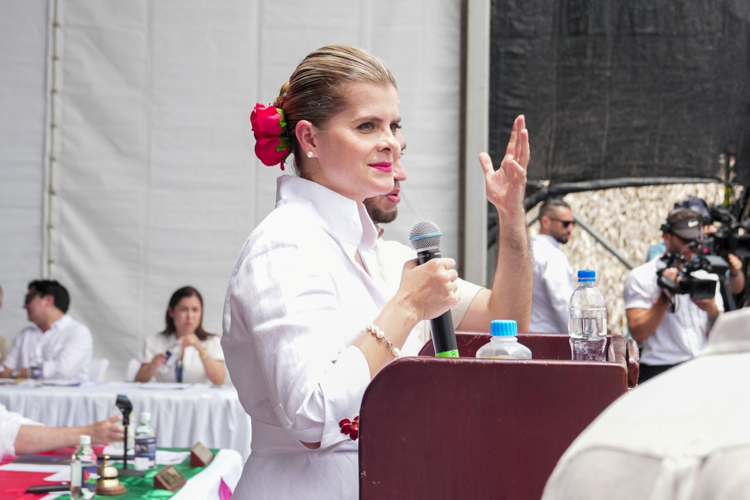 Imagen principal del artículo: Laura Fernández descarta referéndum inmediato, prepara nueva reforma eléctrica y cuestiona duramente a la oposición