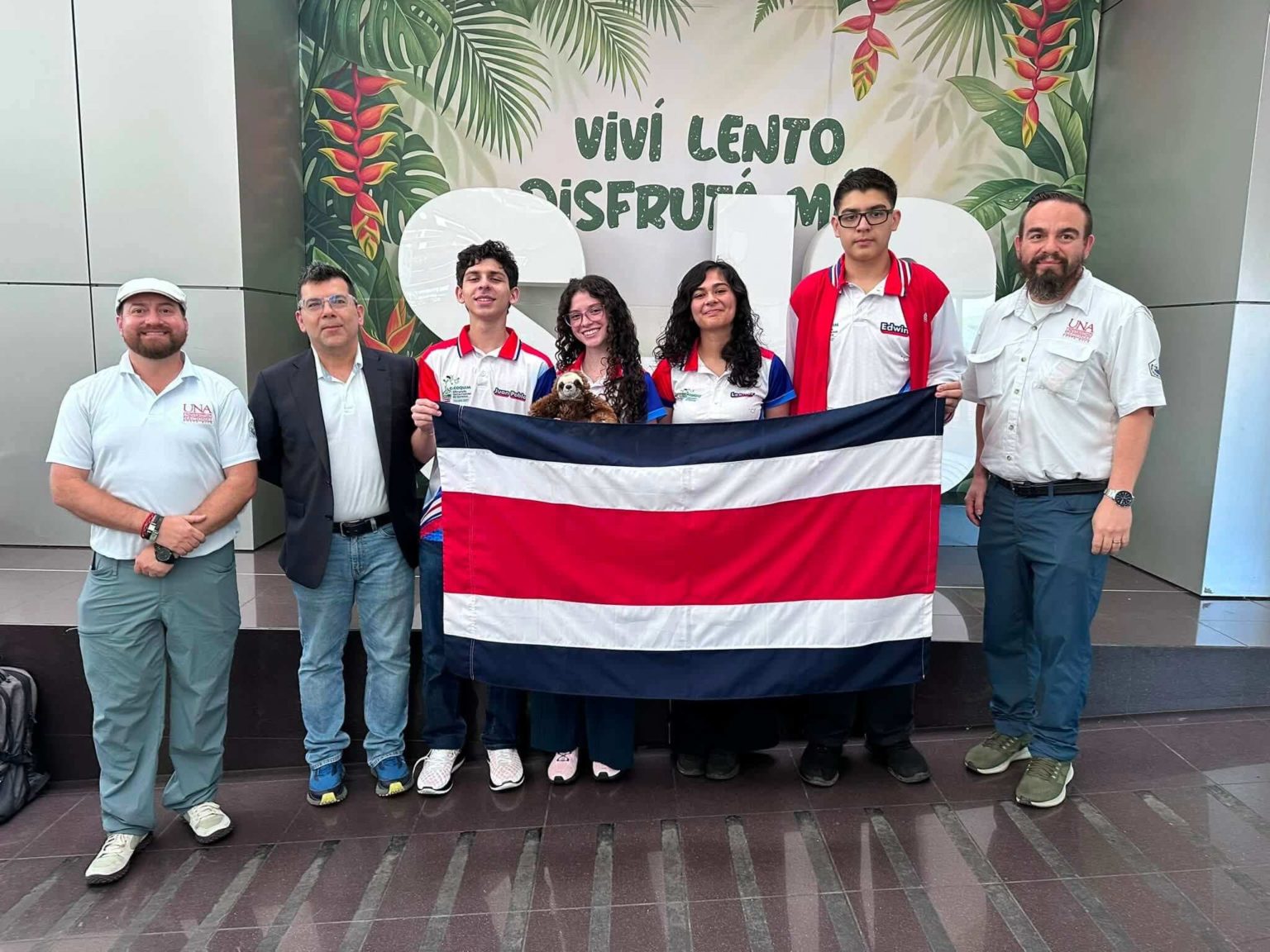 Imagen principal del artículo: Cuatro jóvenes representarán a Costa Rica en Olimpiada Internacional de Química