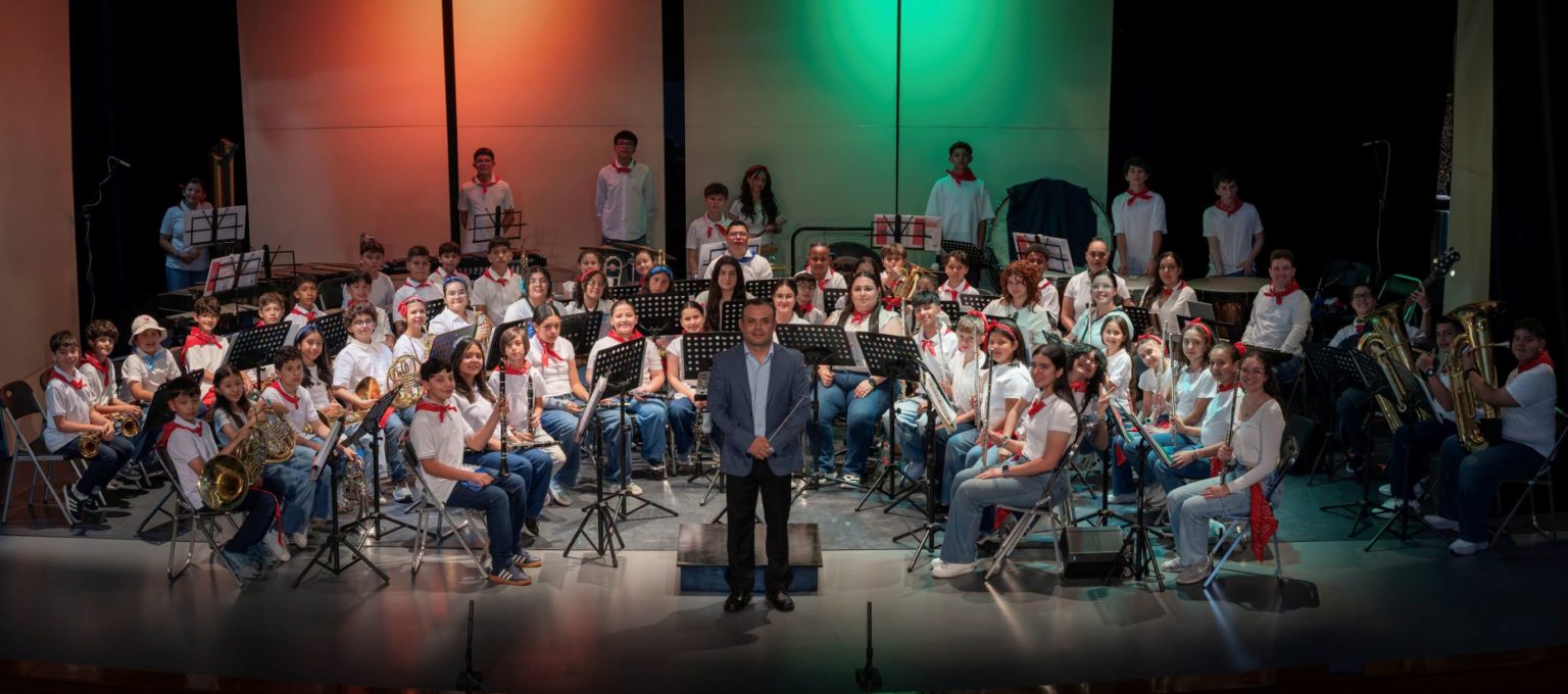 Imagen principal del artículo: Banda estudiantil costarricense gana título mundial en México
