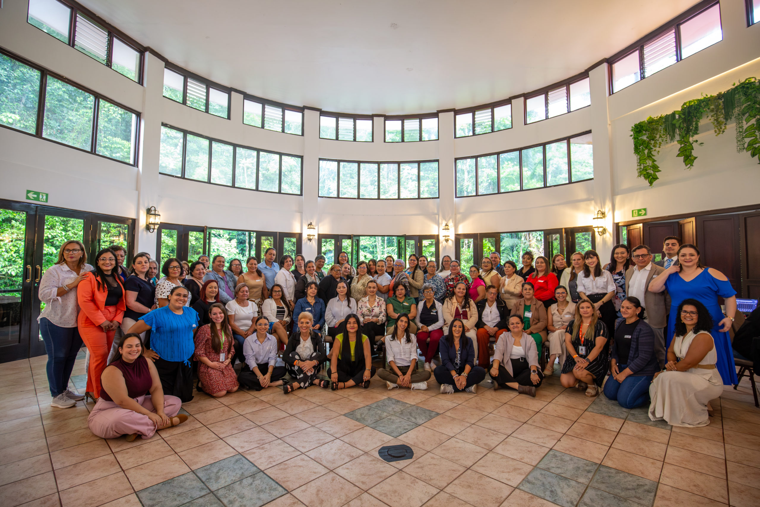 Imagen principal del artículo: Lideresas municipales de la Zona Norte se capacitan sobre corresponsabilidad en los cuidados
