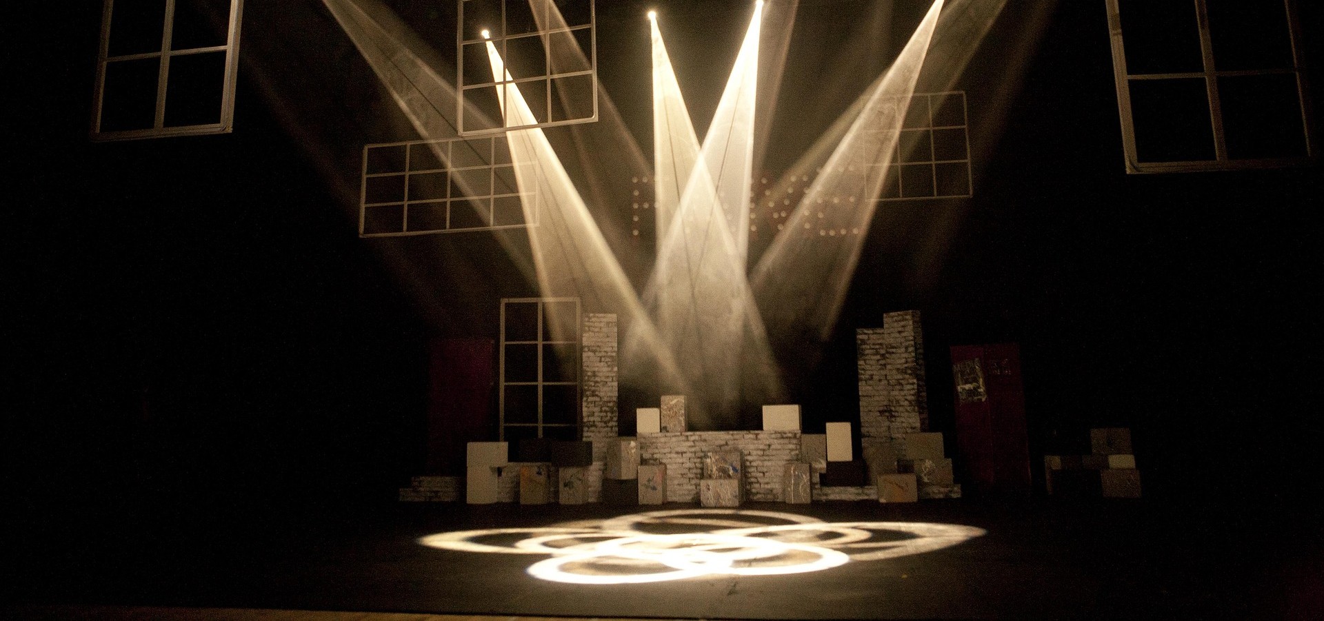 Imagen principal del artículo: Seguir los caminos del teatro