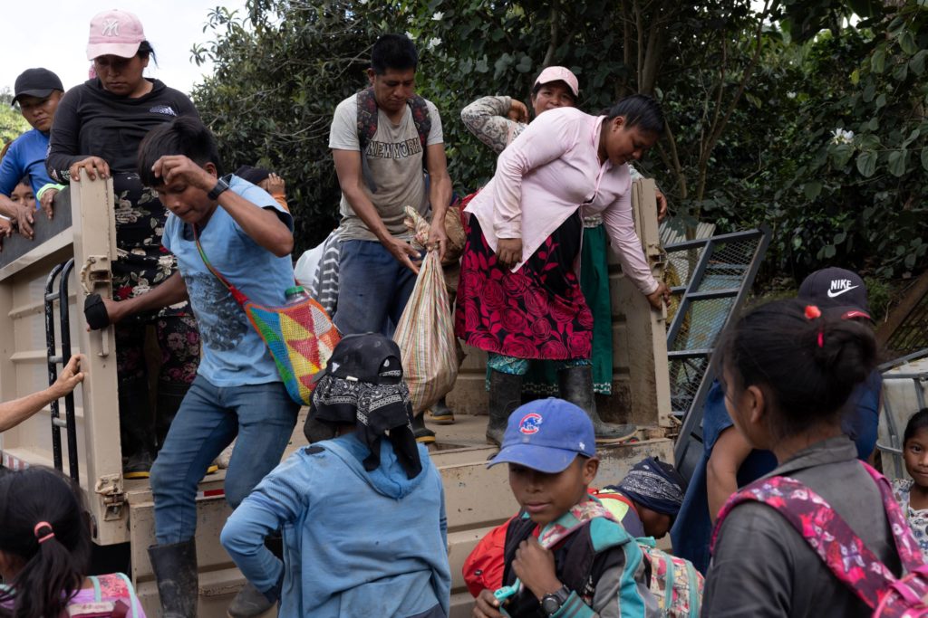 Informe denuncia explotación de trabajadores indígenas migrantes en cosecha de café en Coto Brus