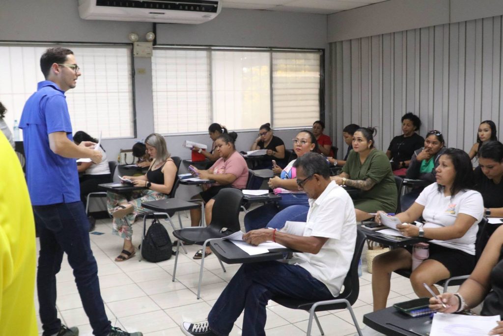 Proyecto de Automóvil Club de Costa Rica capacitará a 400 motociclistas de Nicoya en seguridad vial