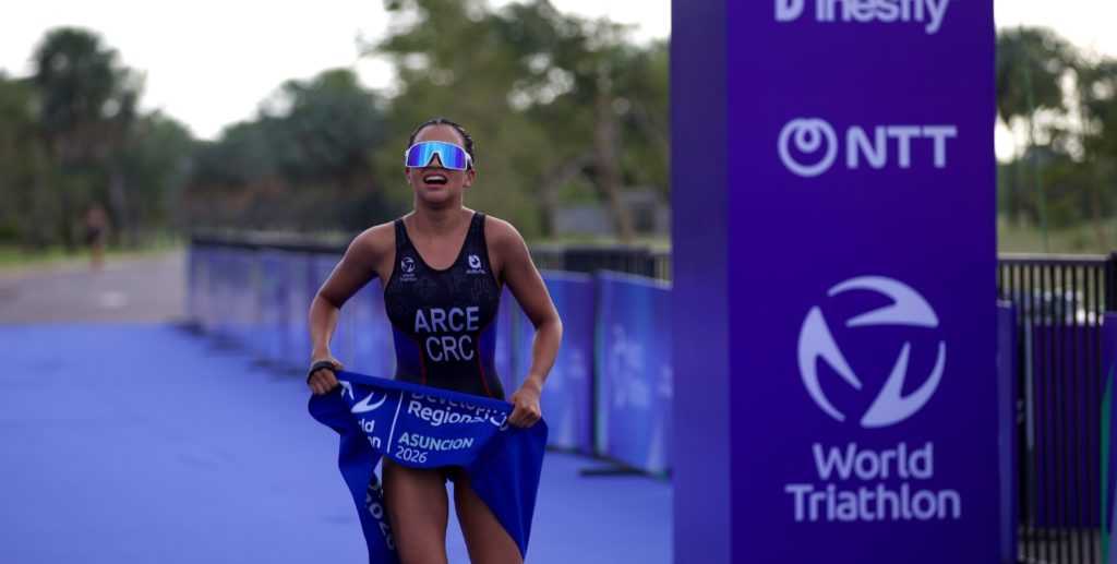 Valeria Arce gana oro en Copa Regional de World Triathlon en Paraguay