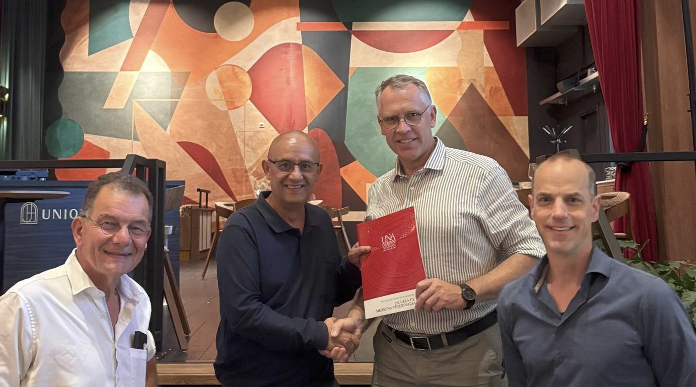 Imagen principal del artículo: UNA y Universidad de Utrecht impulsarán investigación en medicina regenerativa para equinos