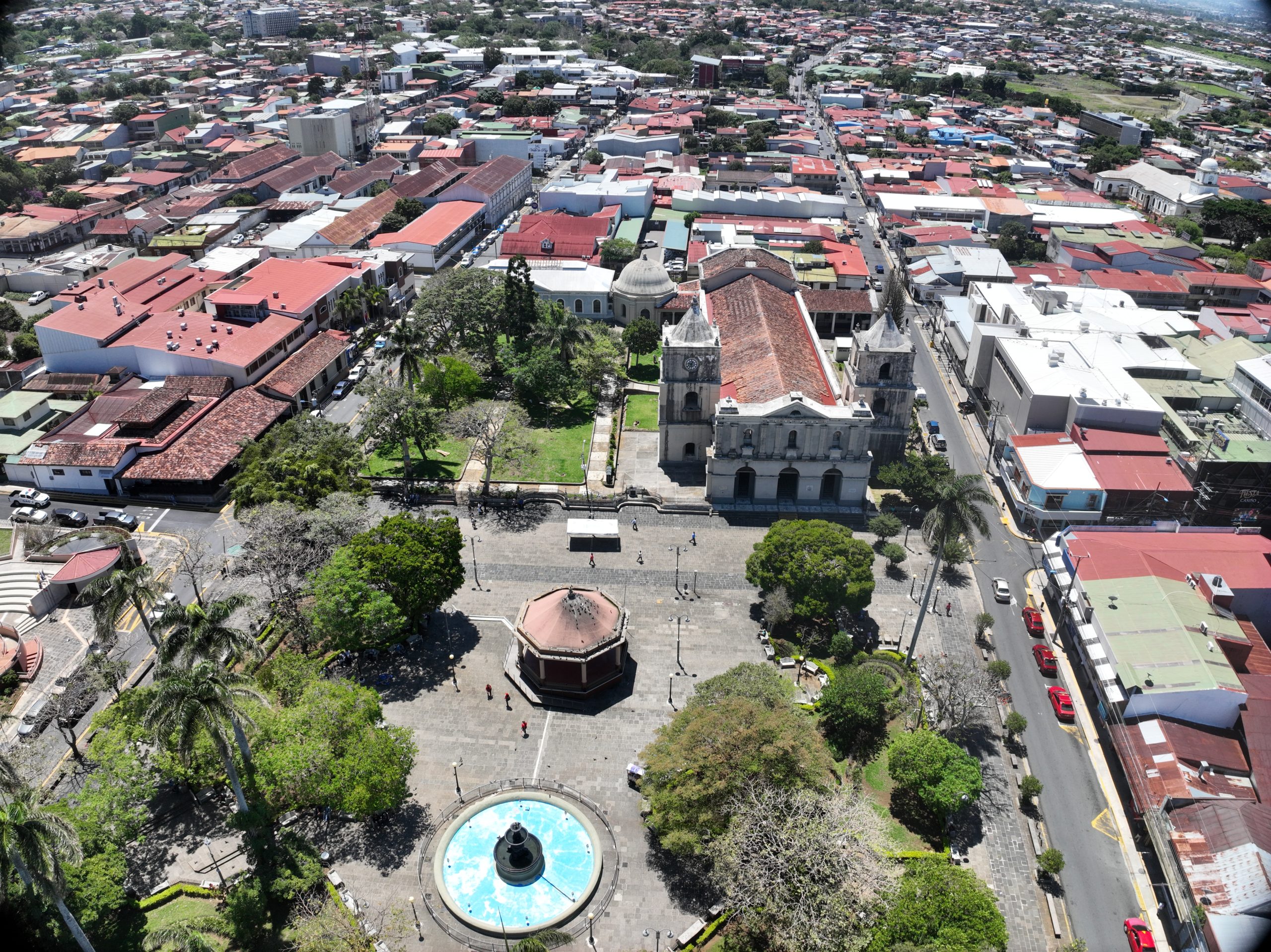 Imagen principal del artículo: Heredia celebrará el Día de la Madre con feria de emprendimientos, gastronomía y concierto de la Sonora Santanera