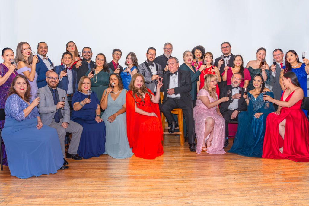 El Café Chorale de Costa Rica durante una presentación
