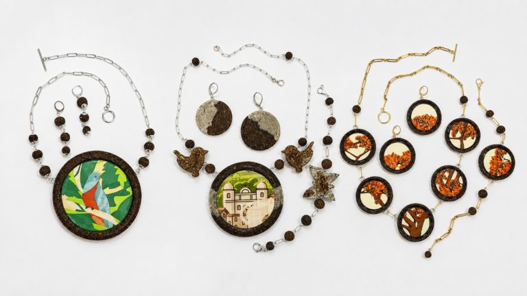Cafés de Costa Rica convierte residuos del café en joyería biomaterial con identidad territorial