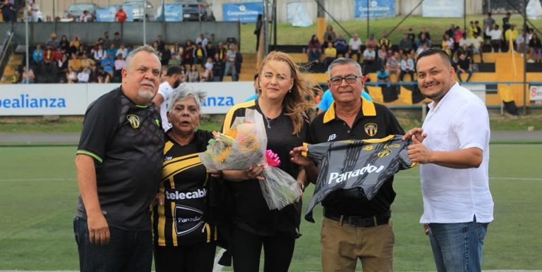 Concejo de Coronado recusa a alcaldesa en asuntos sobre estadio El Labrador