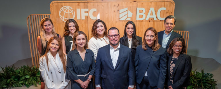 BAC e IFC refuerzan su compromiso con el desarrollo sostenible mediante financiamiento para proyectos de eficiencia energética y descarbonización