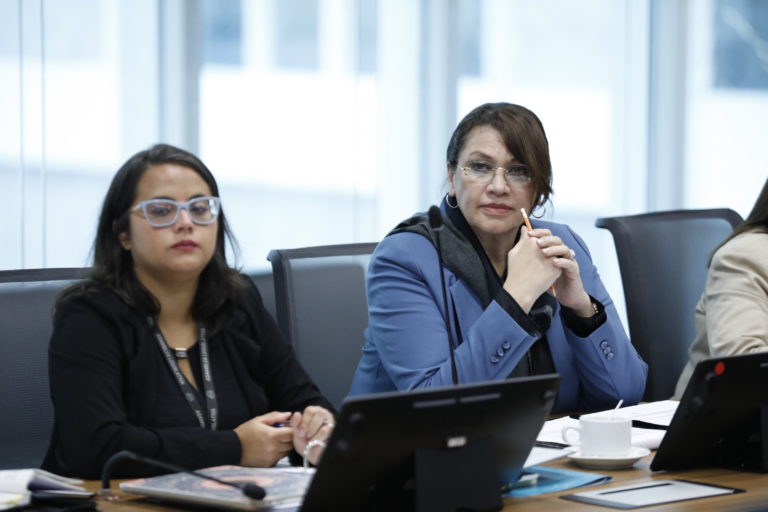 Oficialismo propone quitarle potestades de fiscalización previa a la Contraloría