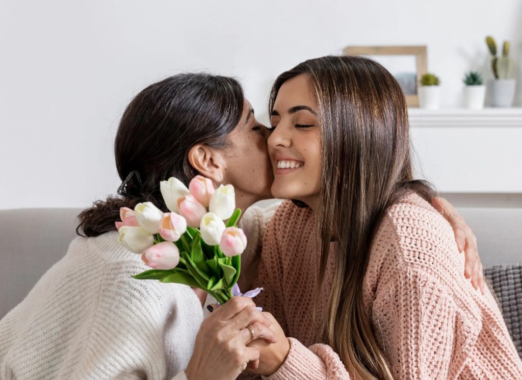 Cuidar sus finanzas también es una forma de festejar a mamá