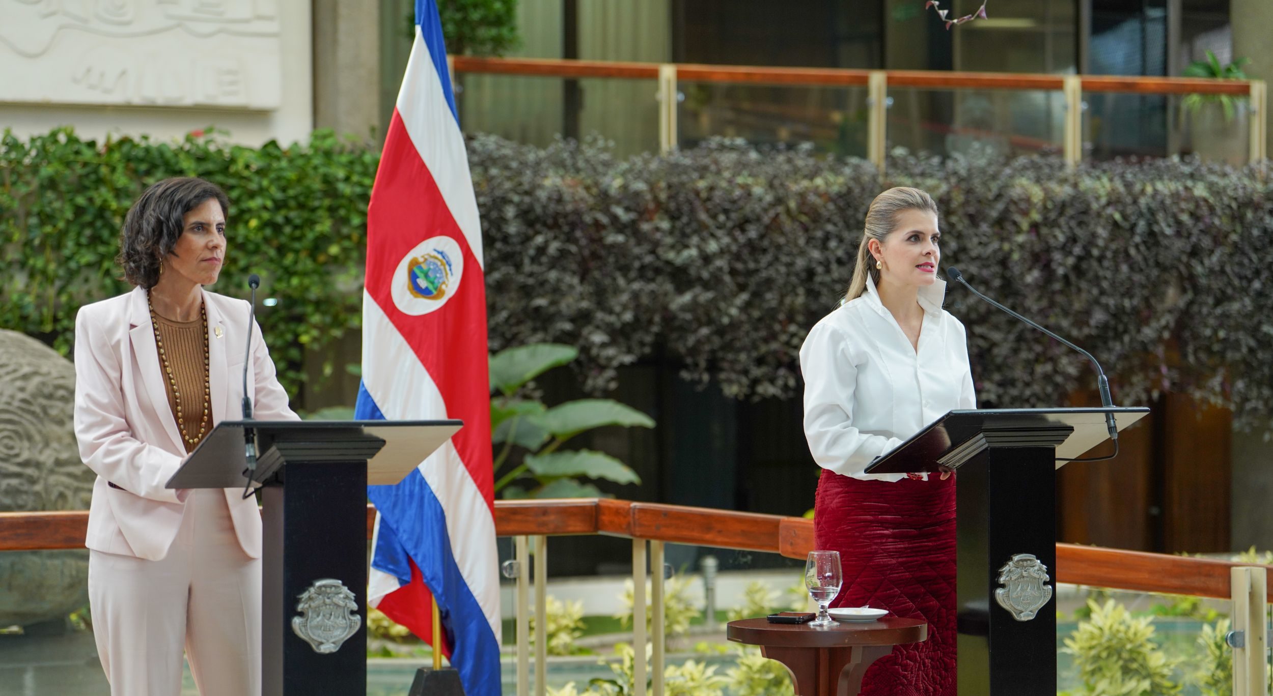 Imagen principal del artículo: Gobierno eleva choque con Teletica y Parque La Libertad contraataca