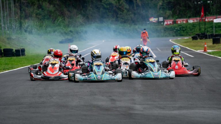 Remontadas y sorpresas abren el Campeonato de Invierno de Kartismo