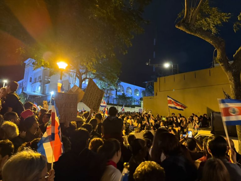 Plantados en favor de la democracia: no estoy en contra de nadie, estoy en favor de Costa Rica