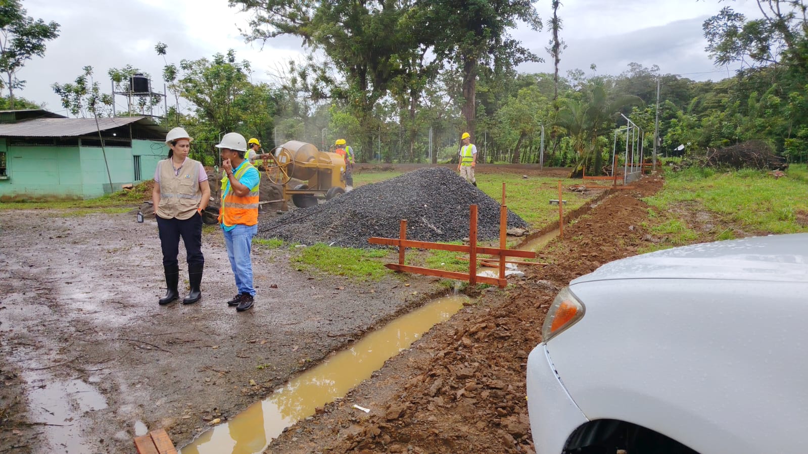 Imagen principal del artículo: Nuevo salón de uso múltiple fortalecerá el desarrollo comunitario en El Palmar de Horquetas en Sarapiquí