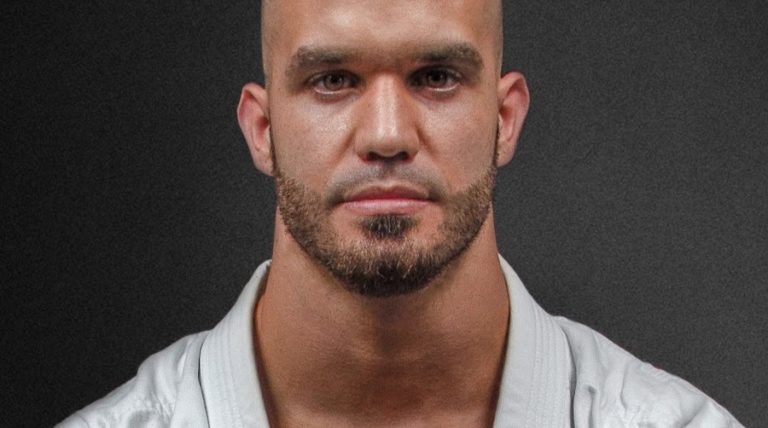 Jonathan González gana la Copa América de Kyokushin en Panamá