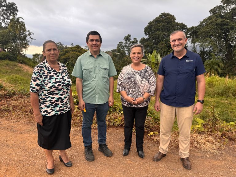 Inamu y Dinadeco firman alianza estratégica en zoncuano de acosta para fortalecer el liderazgo comunal de las mujeres