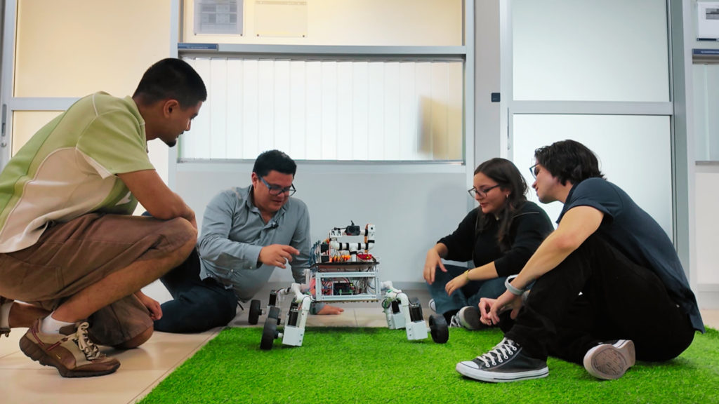 TEC desarrolla rover para probar navegación autónoma con miras a futuras misiones lunares