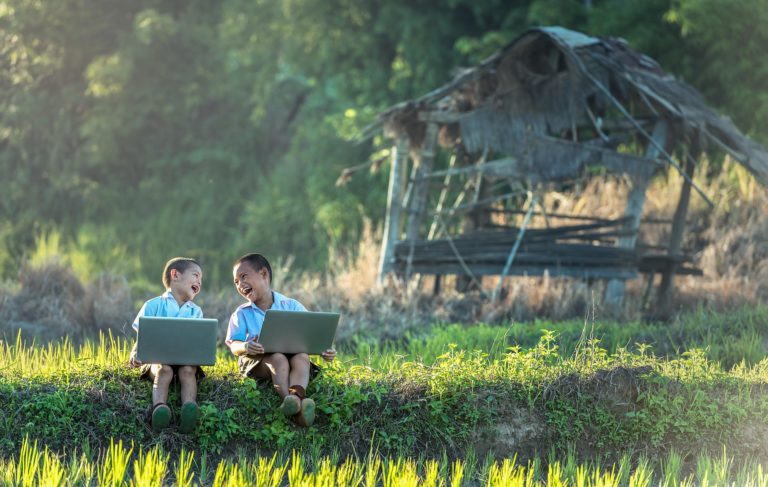 Territorio de Educación e Inteligencia Artificial: mapa y compás