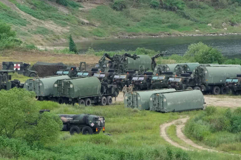 Trump reduce maniobras con Corea del Sur y Seúl apuesta por diálogo con Pyongyang
