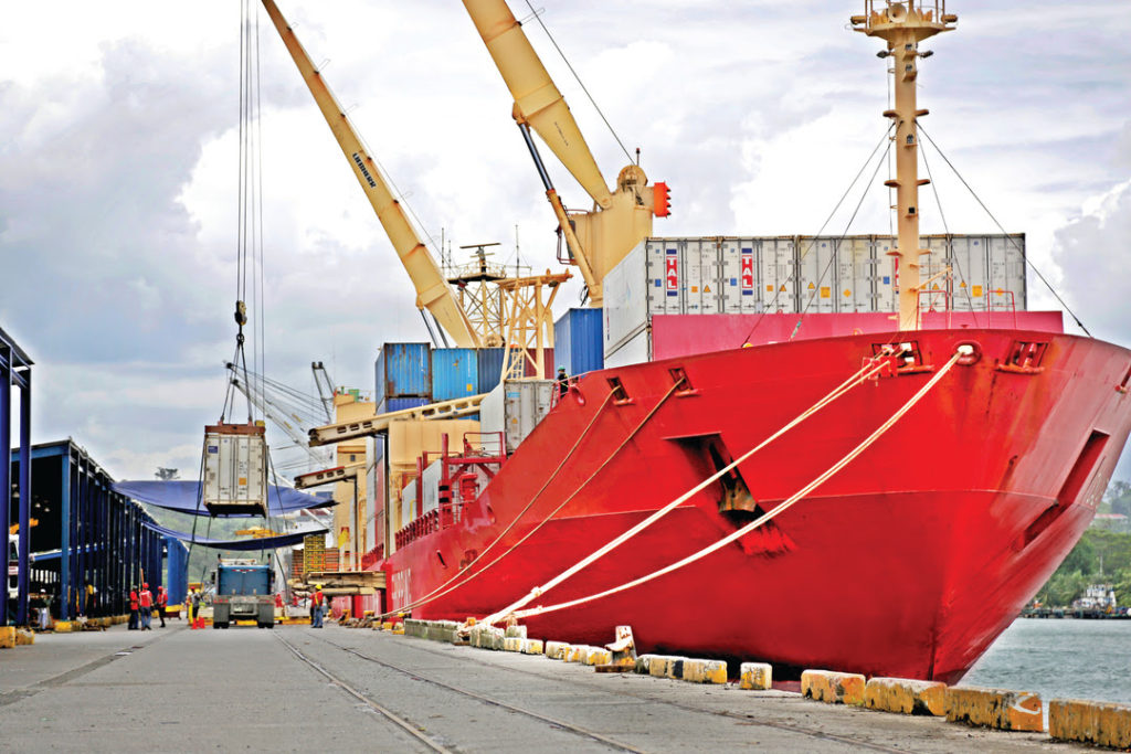 Exportaciones crecen 5% pese a caída en ventas a Estados Unidos