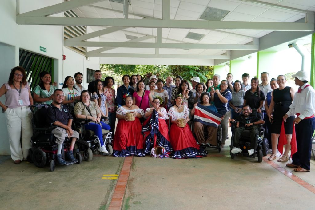 Representantes de nueve países conocen en Costa Rica experiencias sobre autonomía de personas con discapacidad