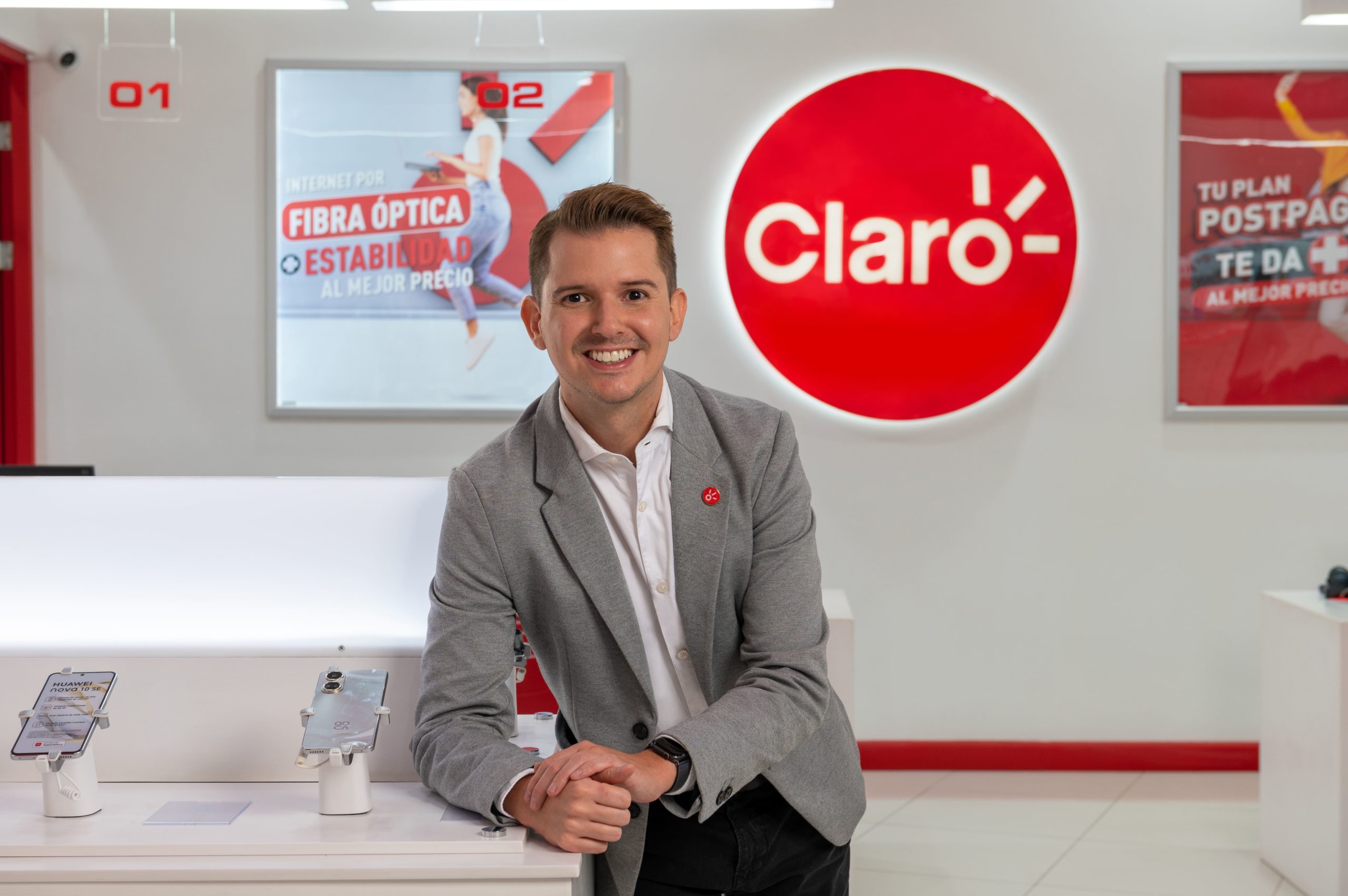Imagen principal del artículo: Claro realizará feria de empleo para contratar 50 personas el 11 de setiembre