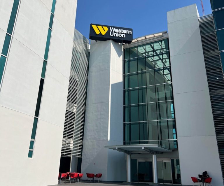 Western Union reducirá operación en Costa Rica y trasladará puestos a Guatemala, Lituania y Filipinas