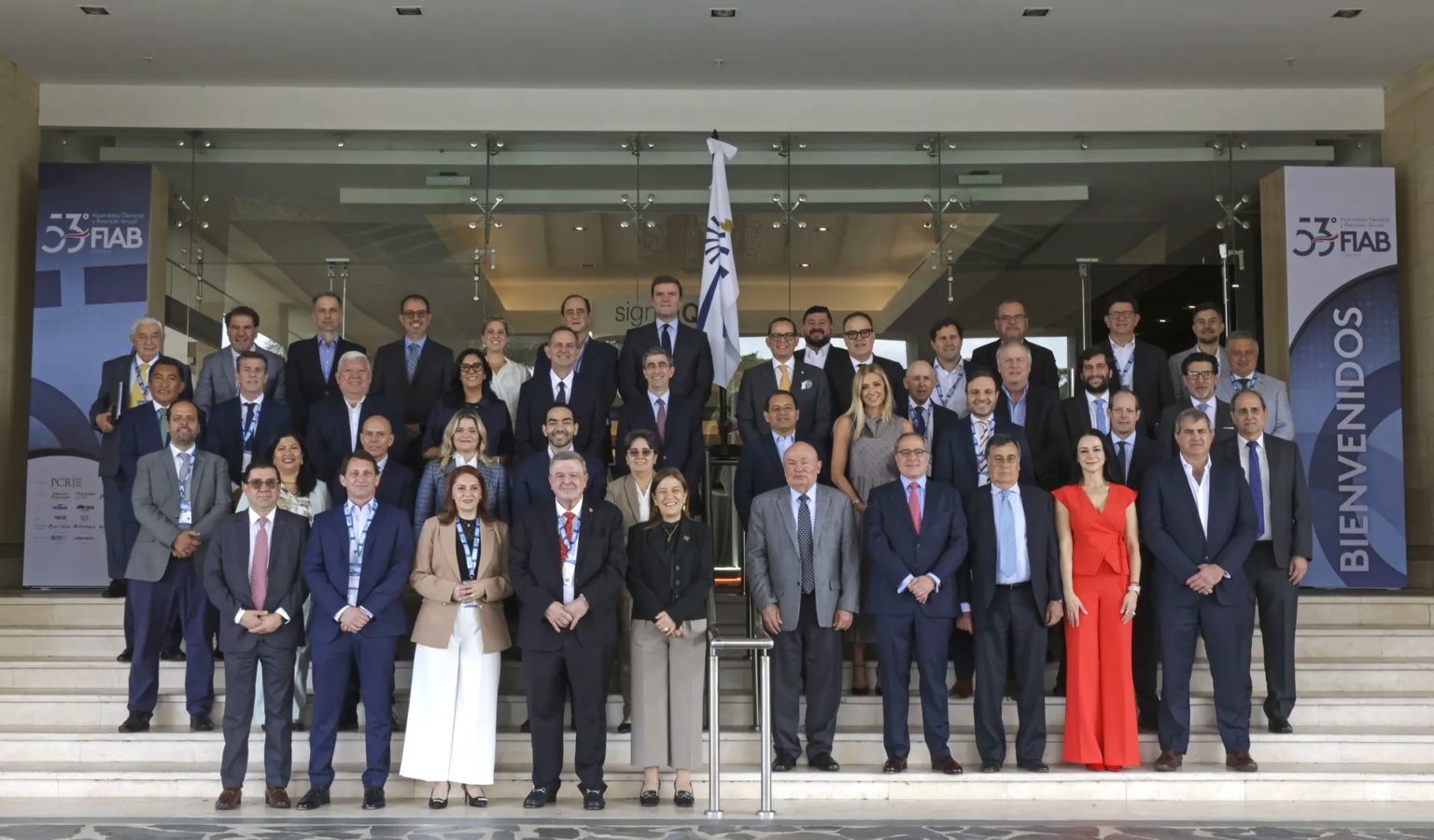 Imagen principal del artículo: Bolsas iberoamericanas acuerdan en Costa Rica impulsar reconocimiento mutuo entre mercados