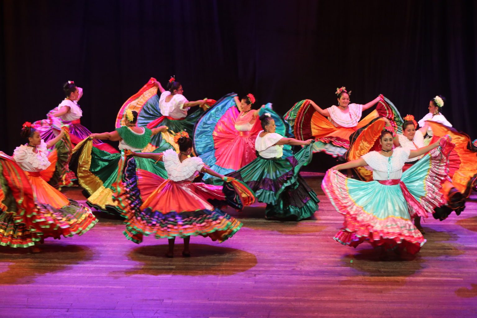 Imagen principal del artículo: Parrita será sede del "Festival Folclore Latido" este 3 y 4 de setiembre