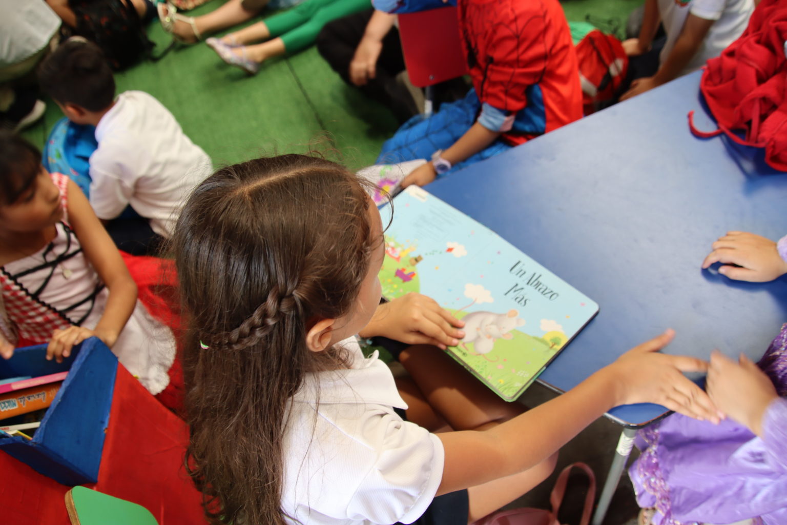 Imagen principal del artículo: Fiesta de la Lectura reunirá cerca de 70 actividades gratuitas en la Antigua Aduana del 11 al 13 de setiembre