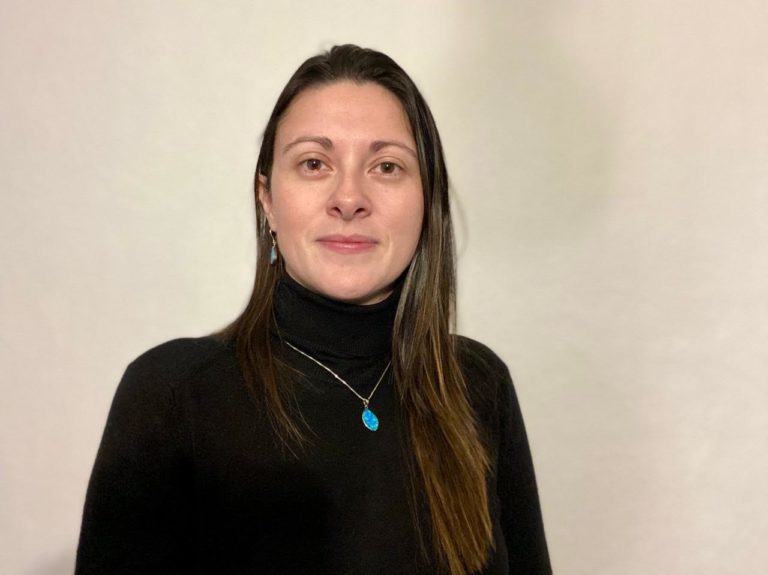 Criminóloga de la UNED advierte sobre riesgo de que jóvenes sustituyan a cabecillas detenidos