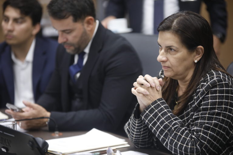Abogado particular de diputada Marta Esquivel retira candidatura a magistrado de Sala III