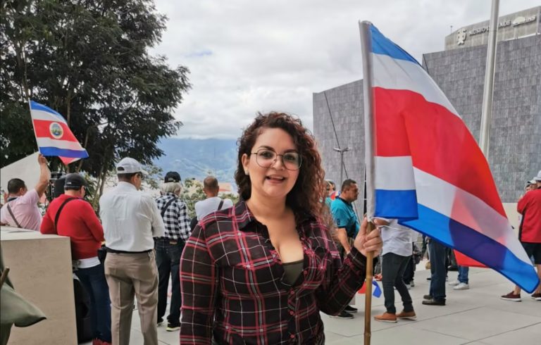 Condenan a un mes de prisión a Yendry Quirós por amenazas contra Ariel Robles