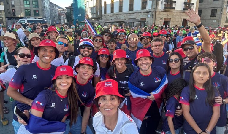 Costa Rica competirá con 47 triatletas en el Mundial de Pontevedra