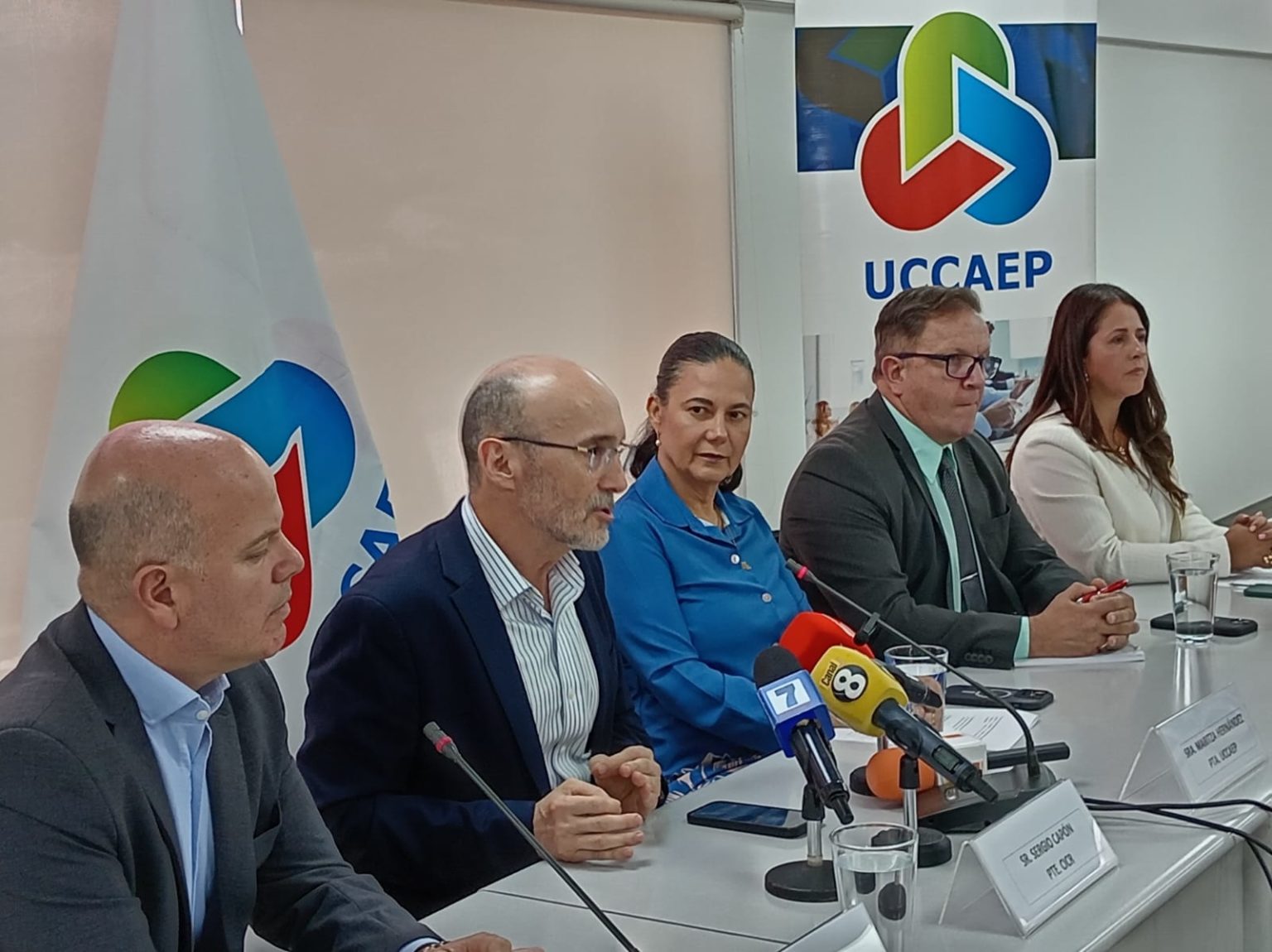 Imagen principal del artículo: Cámaras piden aprobación de proyecto de apertura del mercado eléctrico