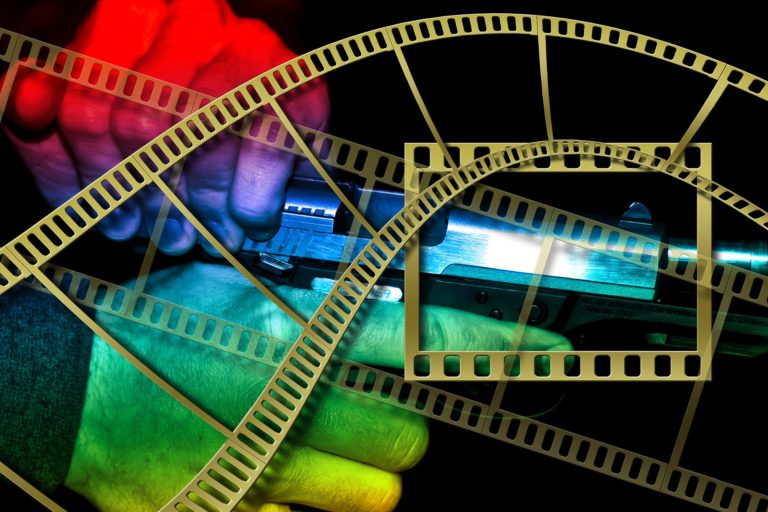 Cine a la baja con el dedo en alto: la penosa gestión de la cultura y el límite del poder
